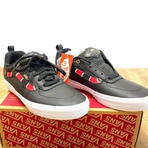 coral snake kyle walker